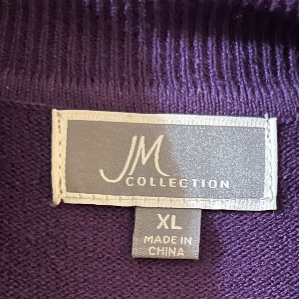 A lovely purple resemblance of royalty. Buttons on cuffs. Make me an offer - Picture 3 of 3